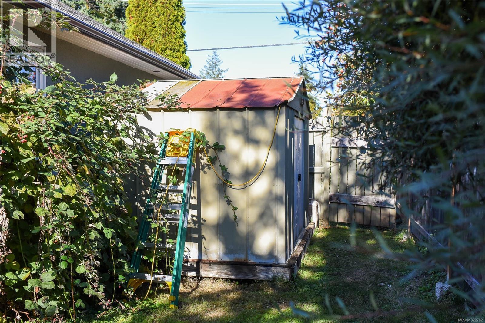 2767 Ulverston Ave, Cumberland, British Columbia  V0R 1S0 - Photo 22 - 1022702