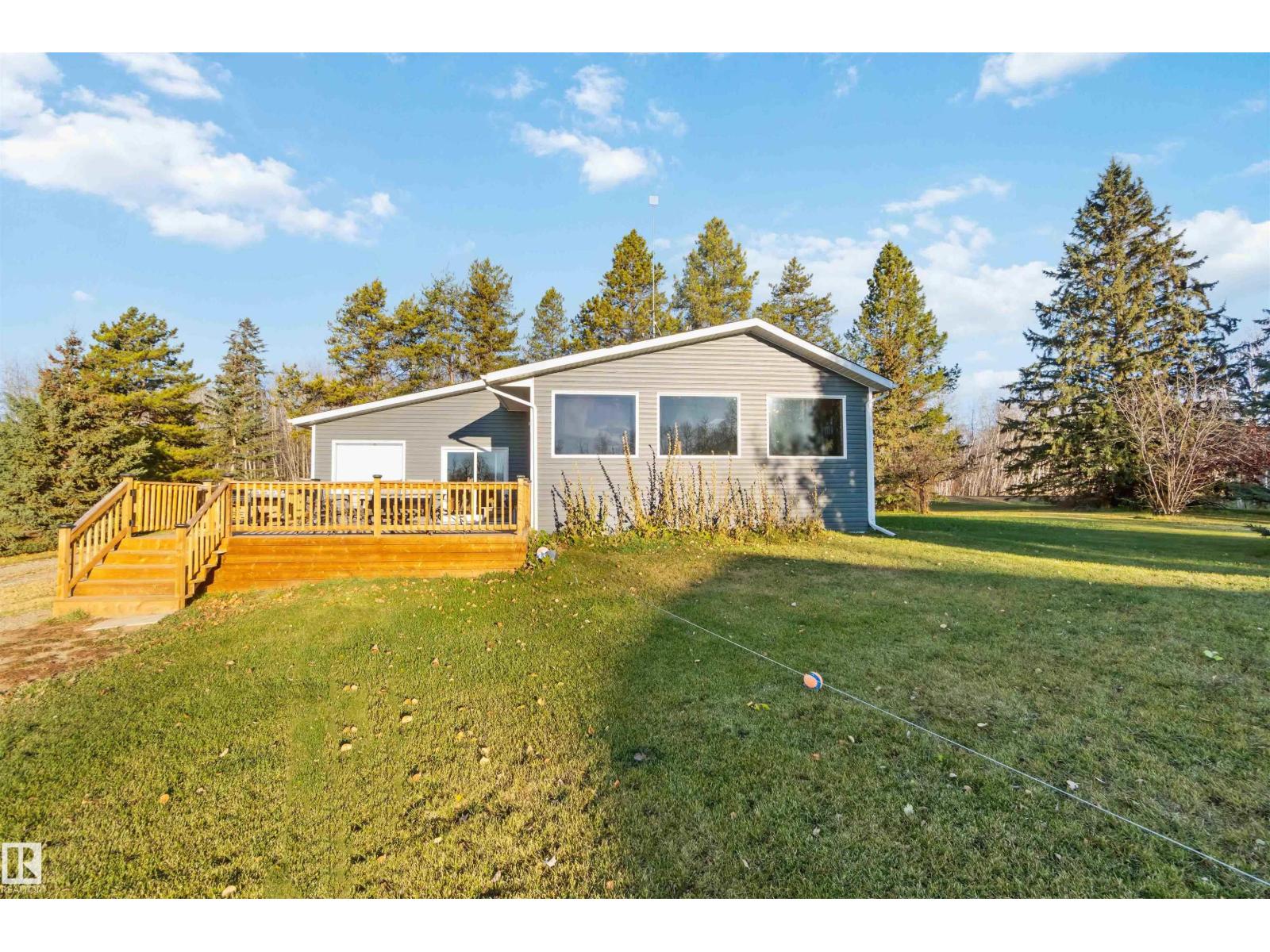 6209 Hwy 633, Rural Lac Ste. Anne County, Alberta  T0E 0L0 - Photo 3 - E4463070