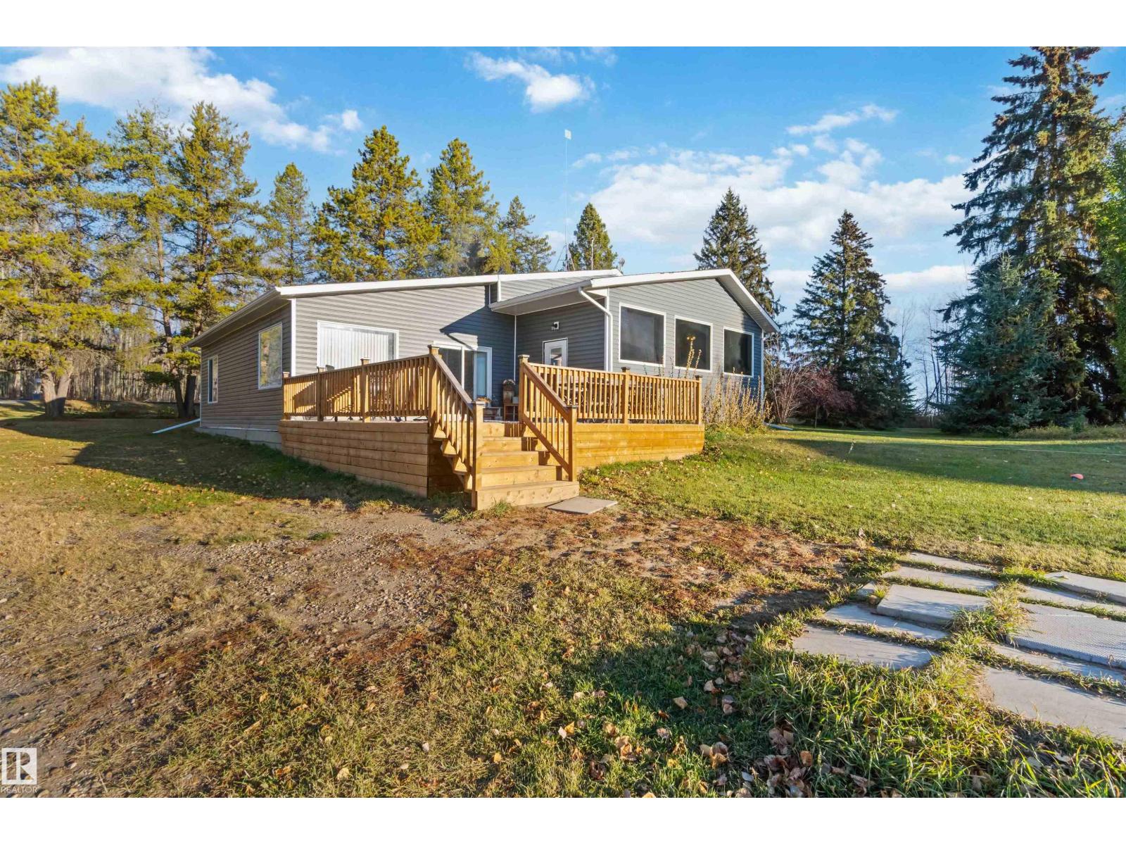 6209 HWY 633, Rural Lac Ste. Anne County, Alberta