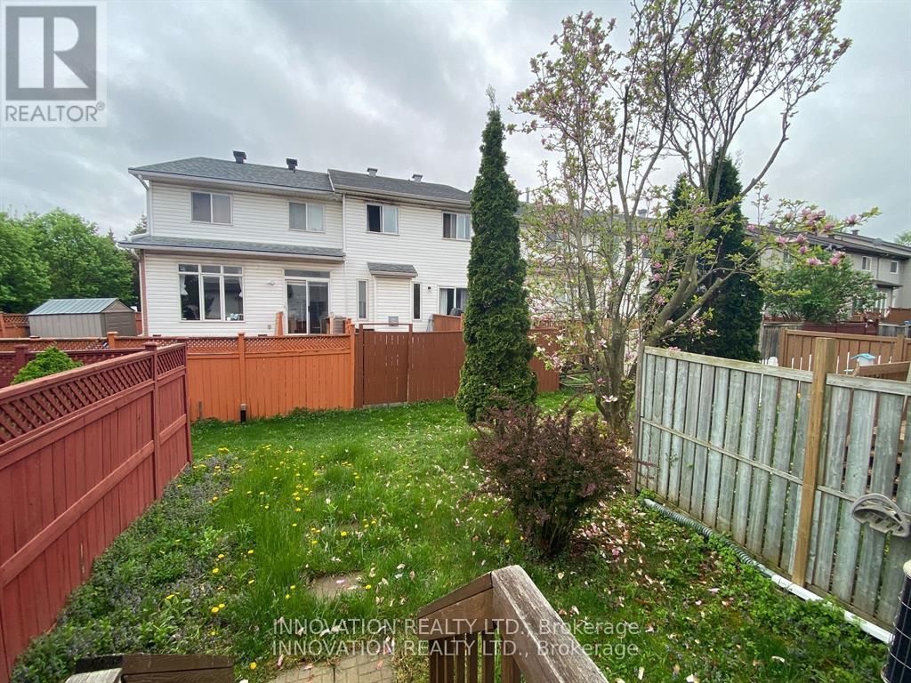 17 Santa Cruz Avenue, Ottawa, Ontario  K1G 6M5 - Photo 6 - X12673680