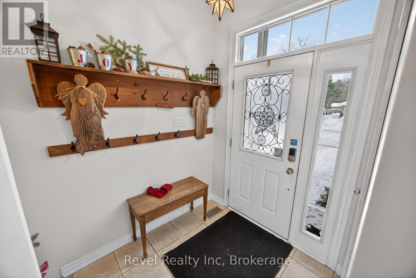 61 Rue Vanier, Tiny, Ontario  L9M 0J2 - Photo 16 - S12641284