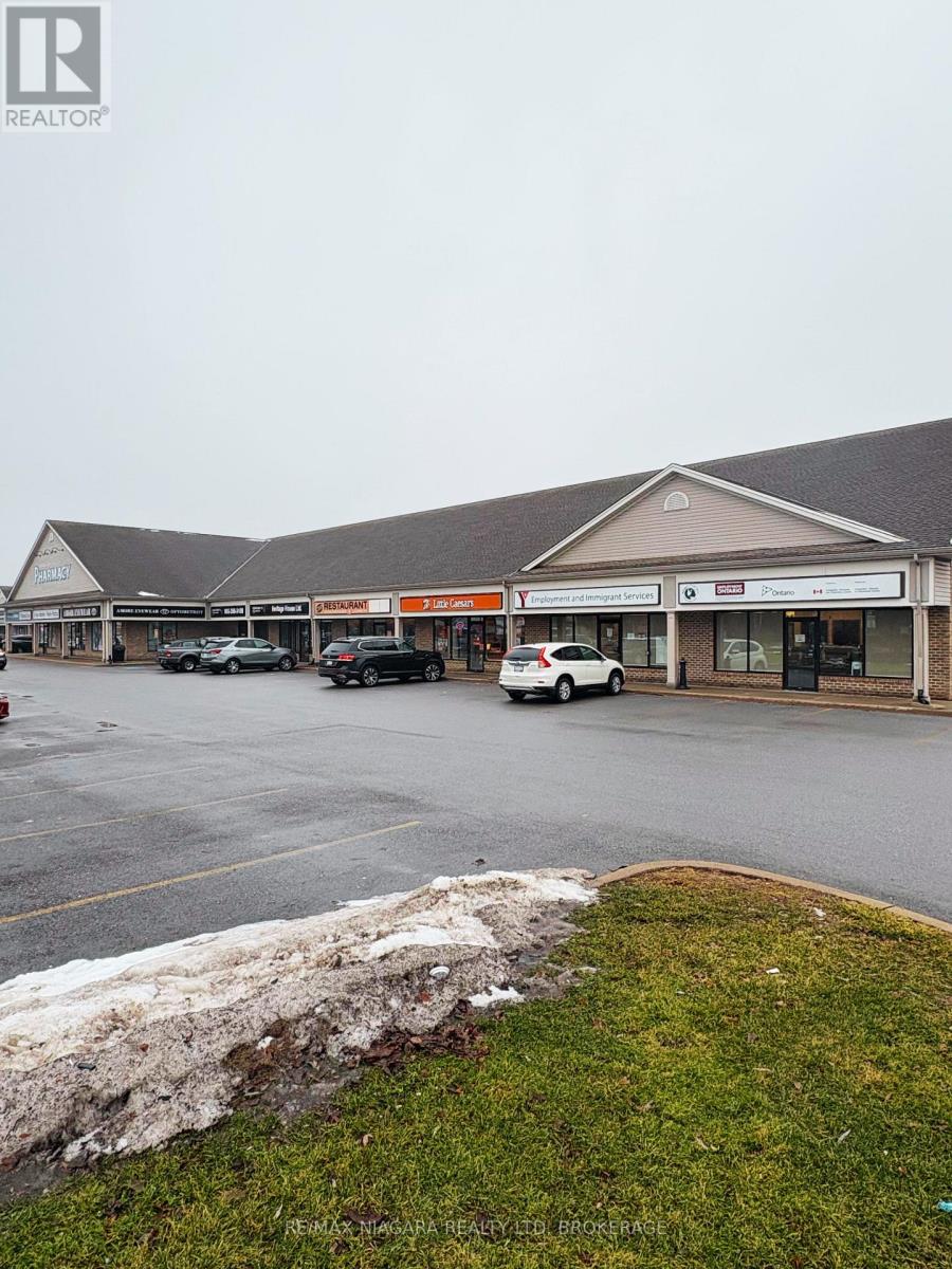 10&11 - 8123 Lundy's Lane, Niagara Falls (Ascot), Ontario  L2H 1H3 - Photo 1 - X12673732