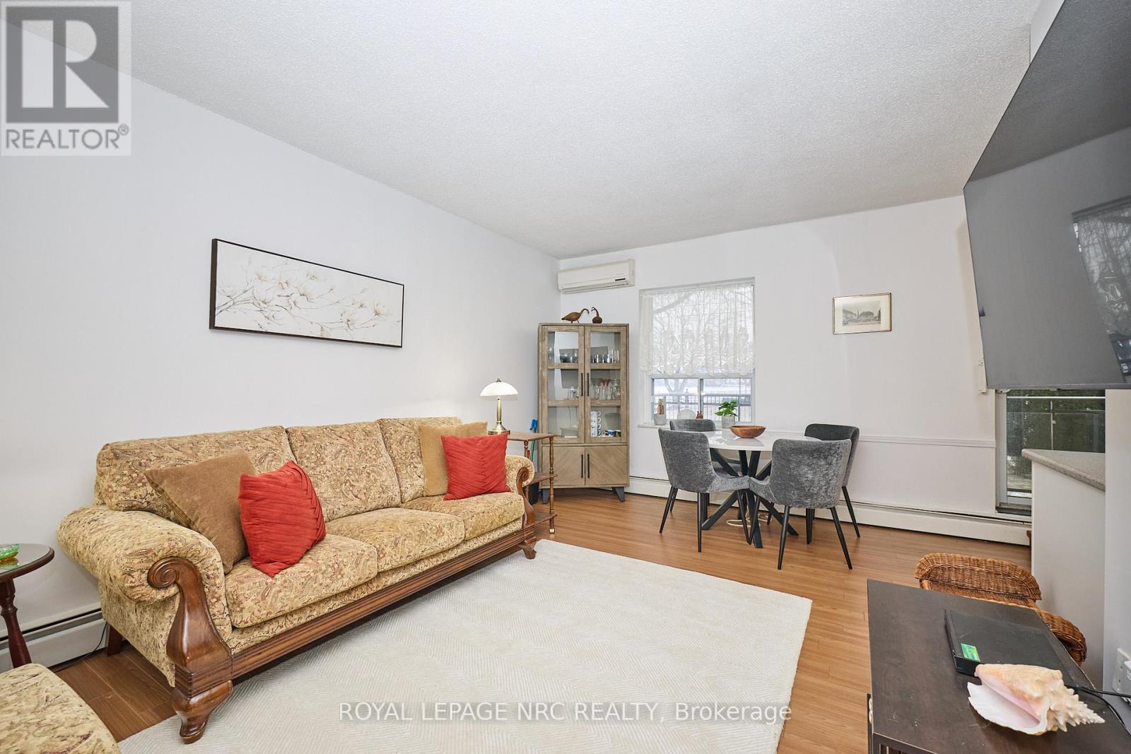 101 - 6390 Huggins Street, Niagara Falls, Ontario  L2J 1H1 - Photo 5 - X12673860