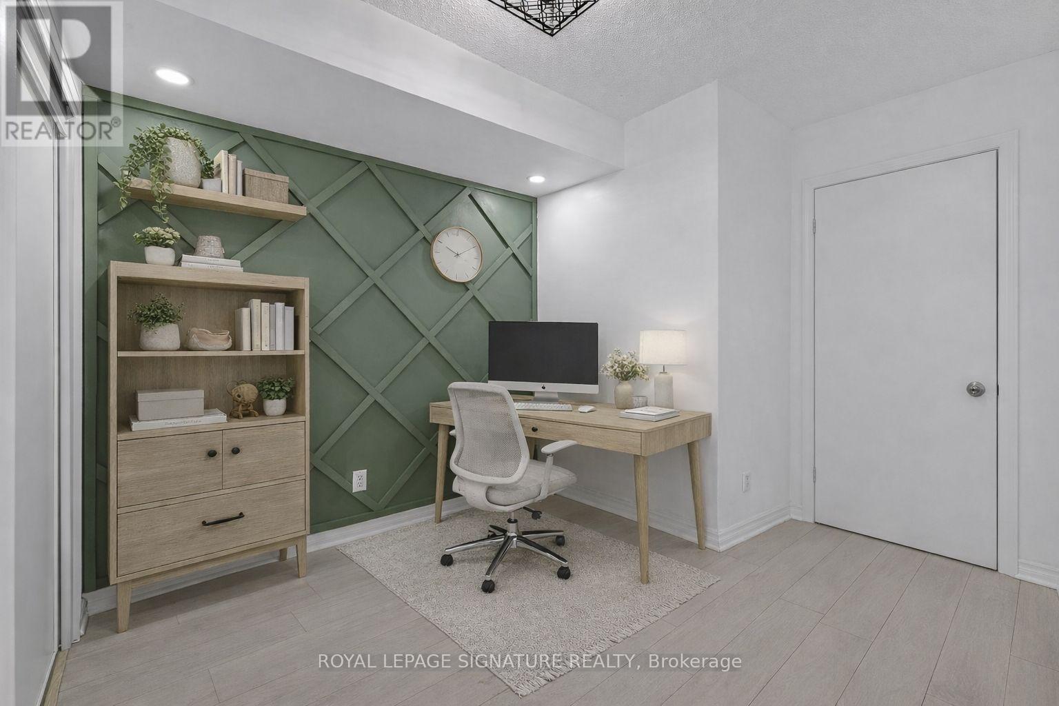 1207 - 22 Laidlaw Street, Toronto, Ontario  M6K 1X2 - Photo 15 - W12601842