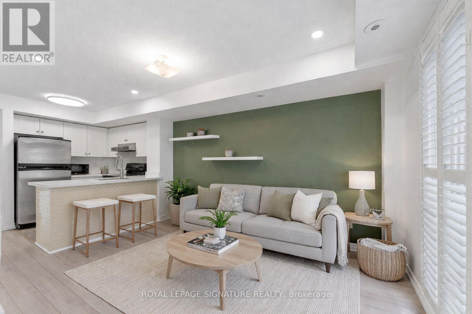 1207 - 22 Laidlaw Street, Toronto, Ontario  M6K 1X2 - Photo 3 - W12601842