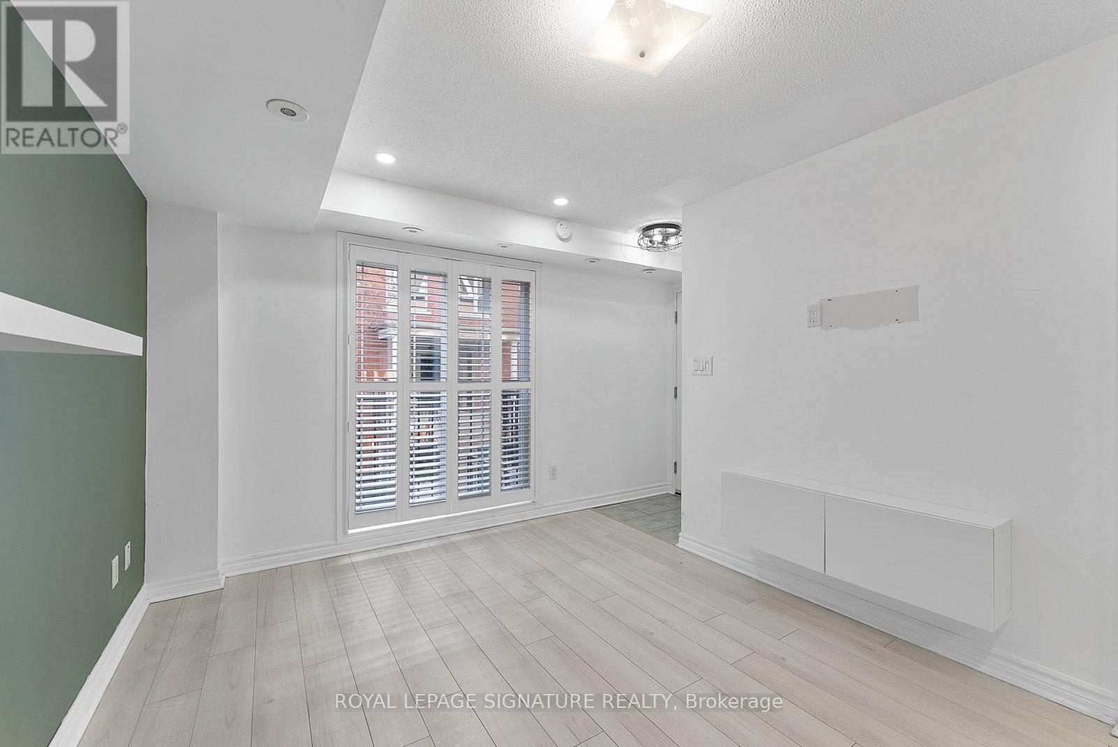 1207 - 22 Laidlaw Street, Toronto, Ontario  M6K 1X2 - Photo 9 - W12601842