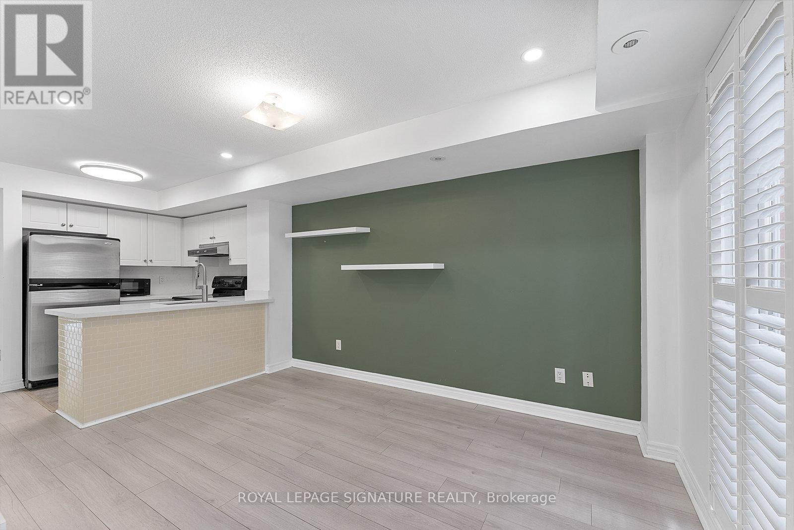 1207 - 22 Laidlaw Street, Toronto, Ontario  M6K 1X2 - Photo 4 - W12601842