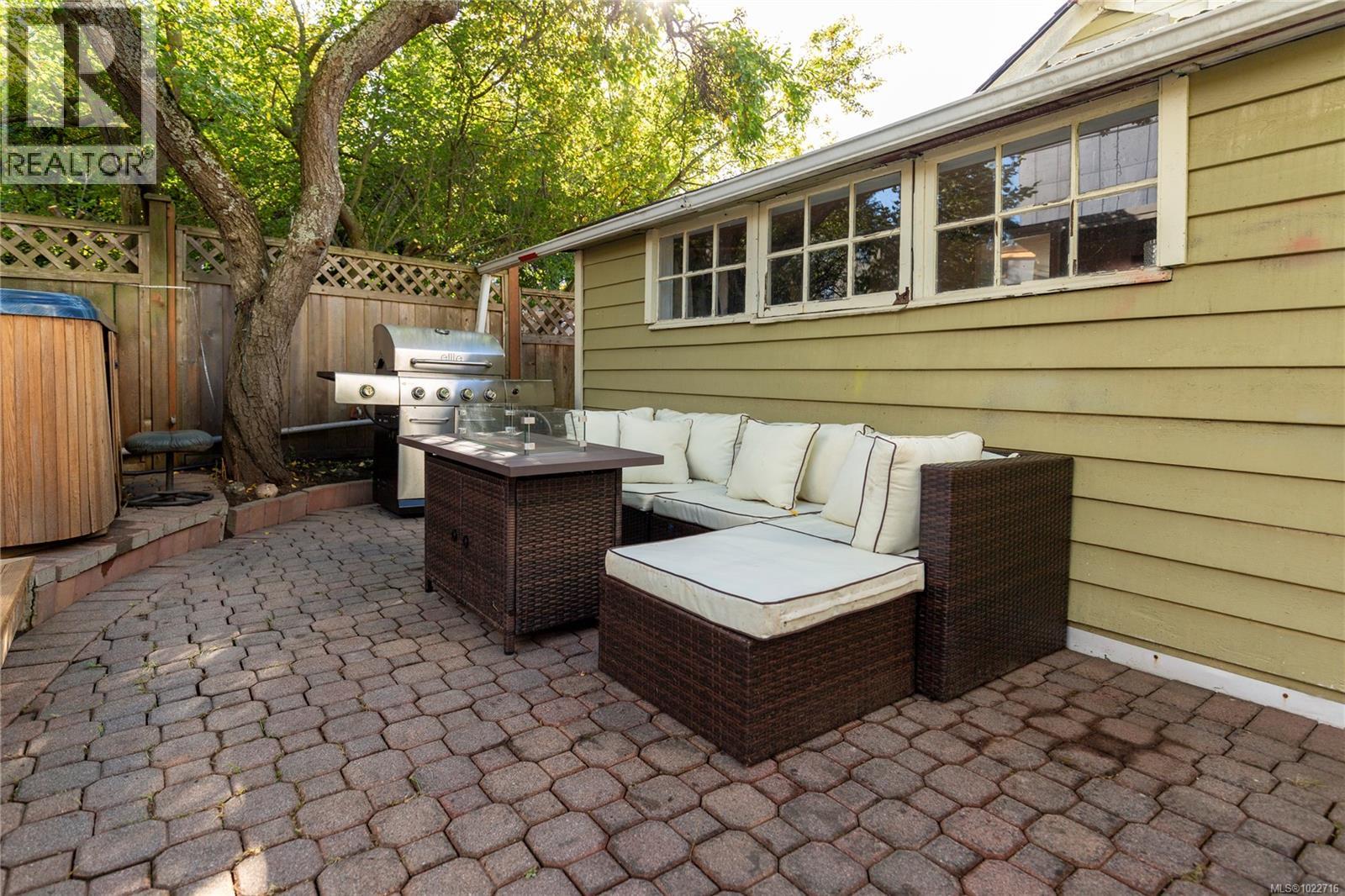 948 Mason St, Victoria, British Columbia  V8T 1A2 - Photo 18 - 1022716