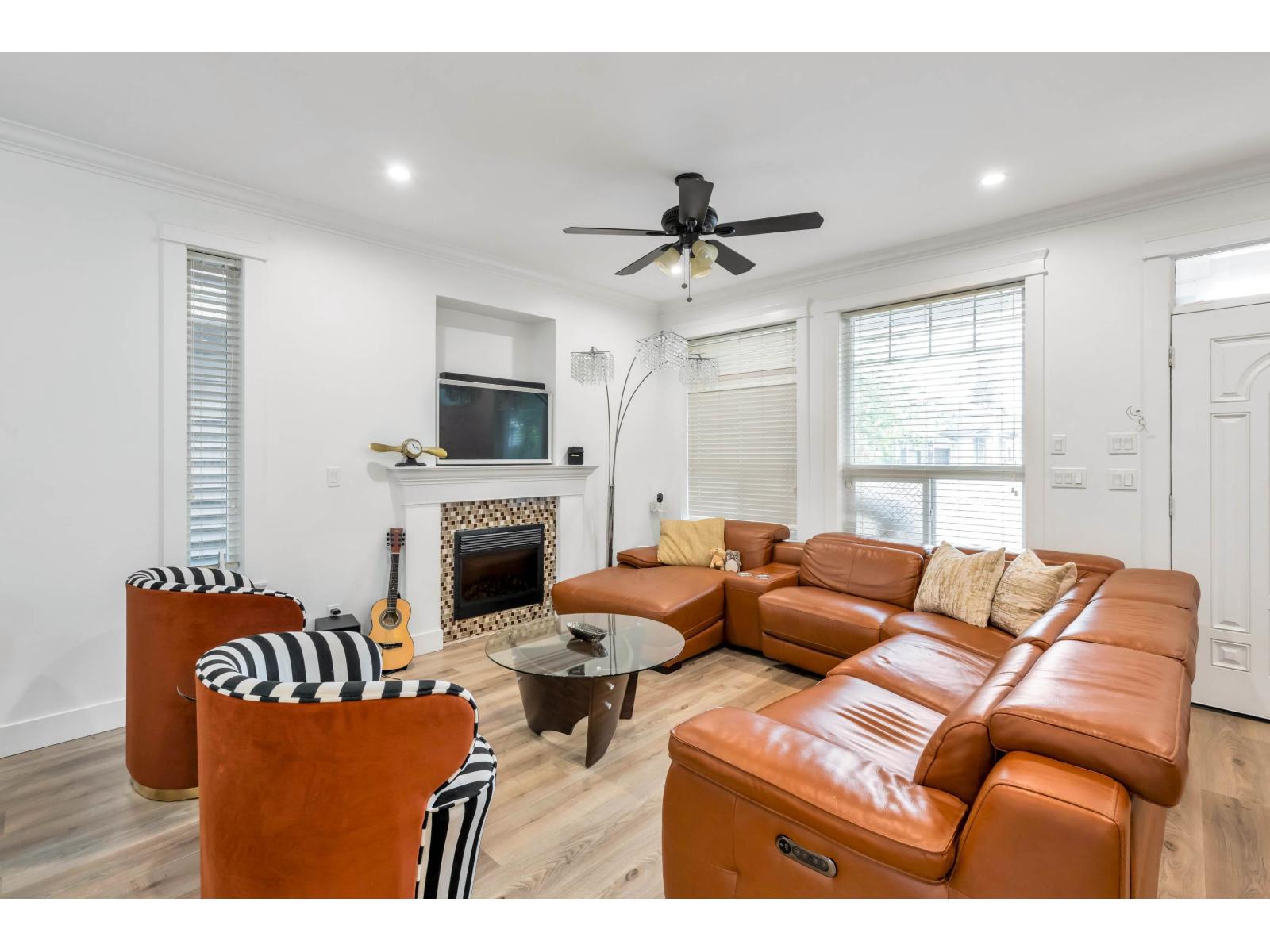 5930 128 Street, Surrey, British Columbia  V3X 1T3 - Photo 4 - R3077155