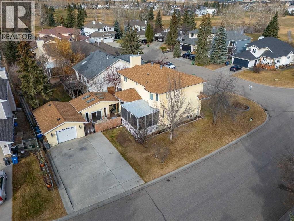 301 Riverview Green, Cochrane, Alberta  T4C 1K5 - Photo 3 - A2267736