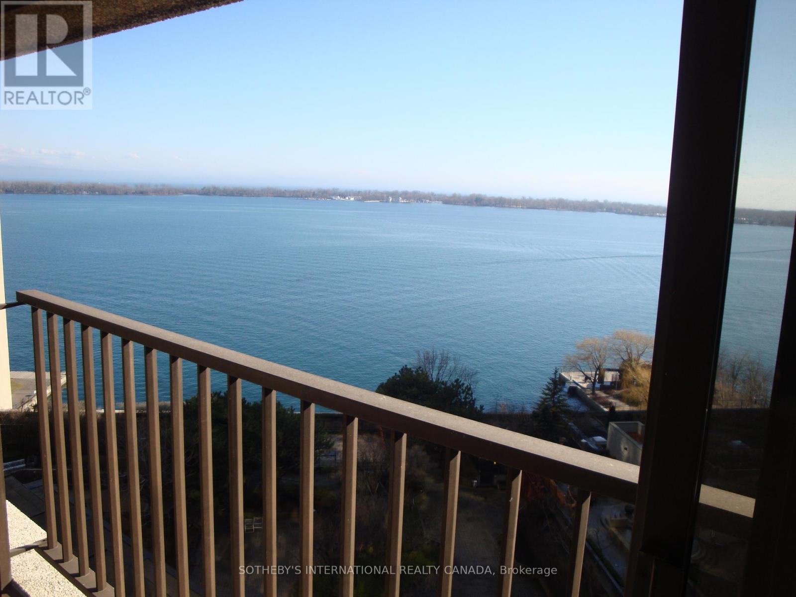 1414 - 55 Harbour Square, Toronto, Ontario  M5J 2L1 - Photo 16 - C12673654