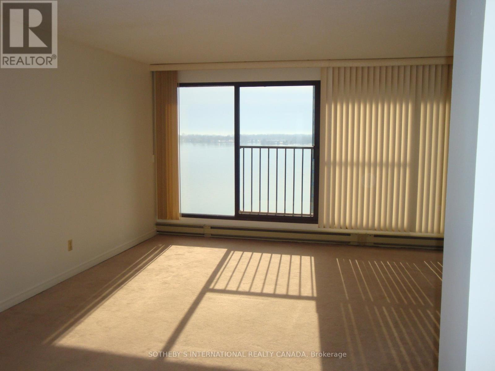 1414 - 55 Harbour Square, Toronto, Ontario  M5J 2L1 - Photo 23 - C12673654