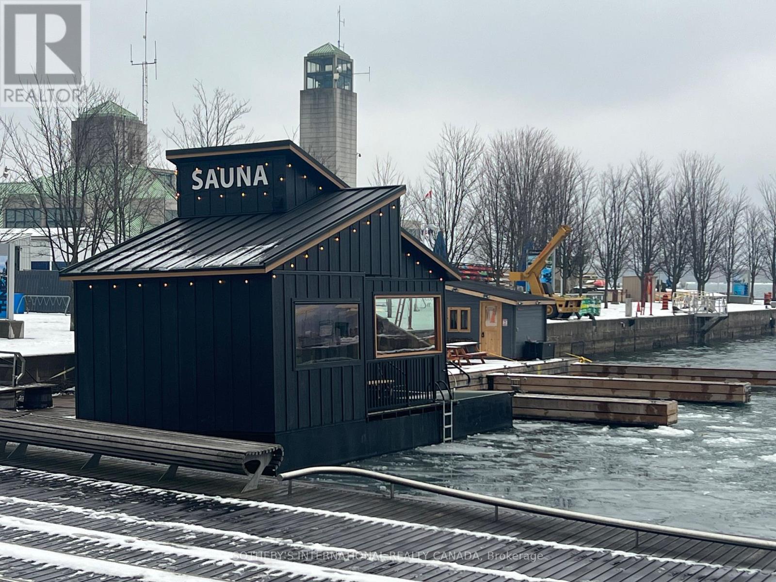 1414 - 55 Harbour Square, Toronto, Ontario  M5J 2L1 - Photo 4 - C12673654