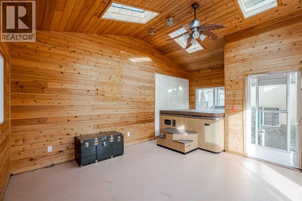 301 Riverview Green, Cochrane, Alberta  T4C 1K5 - Photo 39 - A2267736