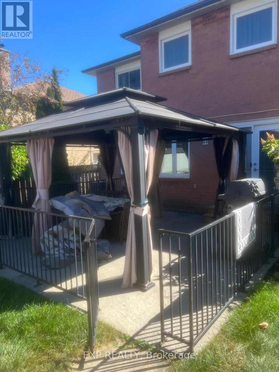 2 - 14 Griffiths Drive, Ajax (Central West), Ontario  L1T 3J3 - Photo 14 - E12673708