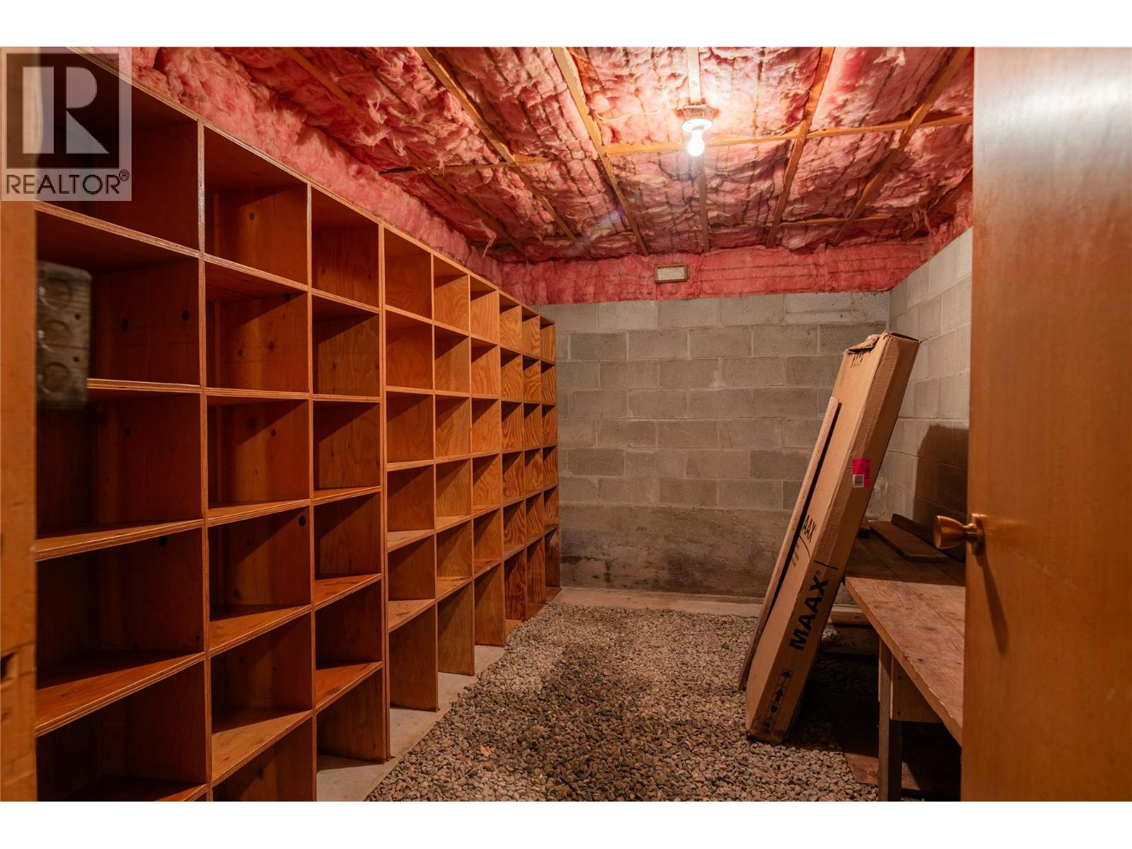 945 Thackeray Street, Warfield, British Columbia  V1R 2C3 - Photo 48 - 10372172