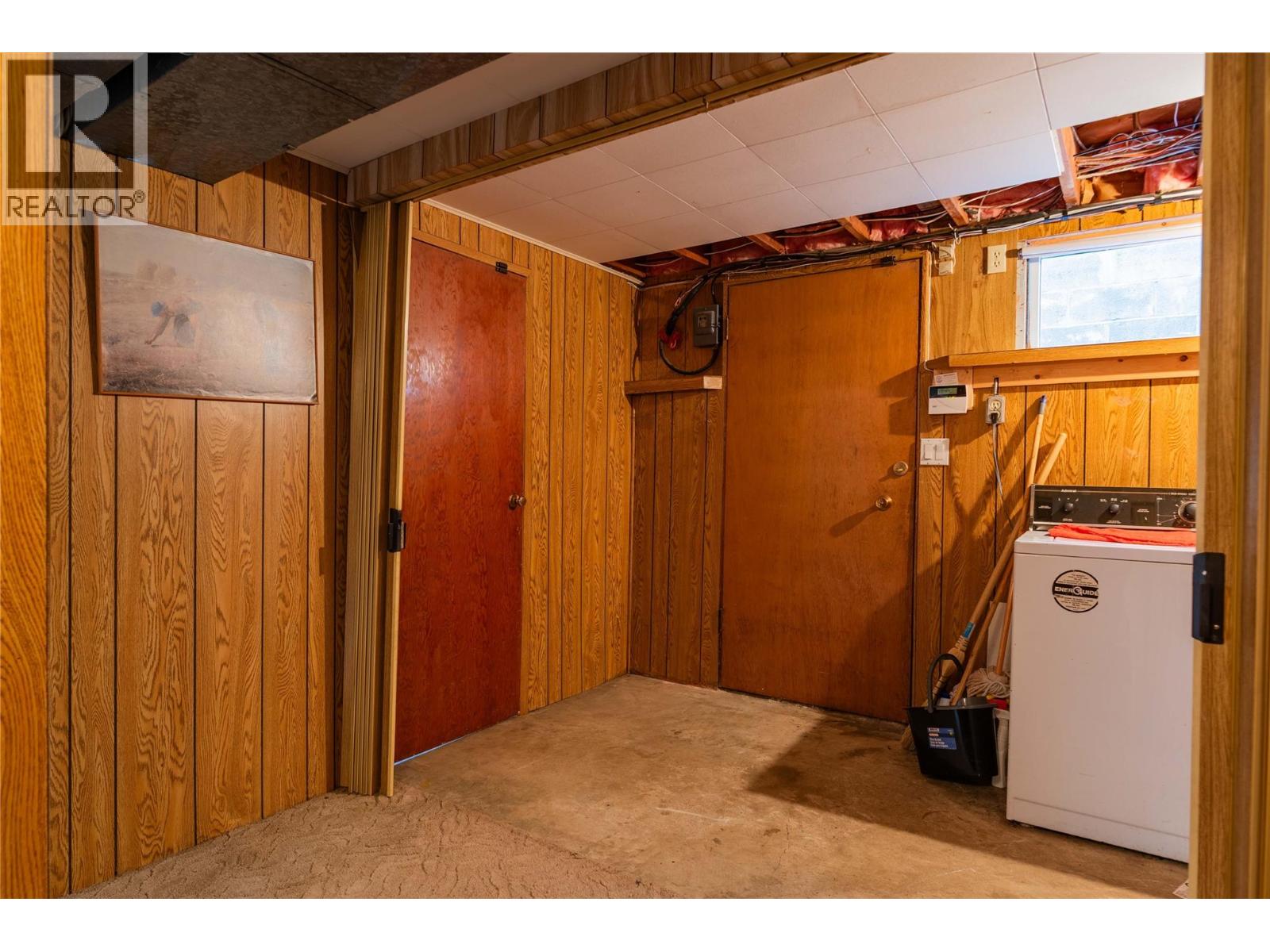 945 Thackeray Street, Warfield, British Columbia  V1R 2C3 - Photo 42 - 10372172