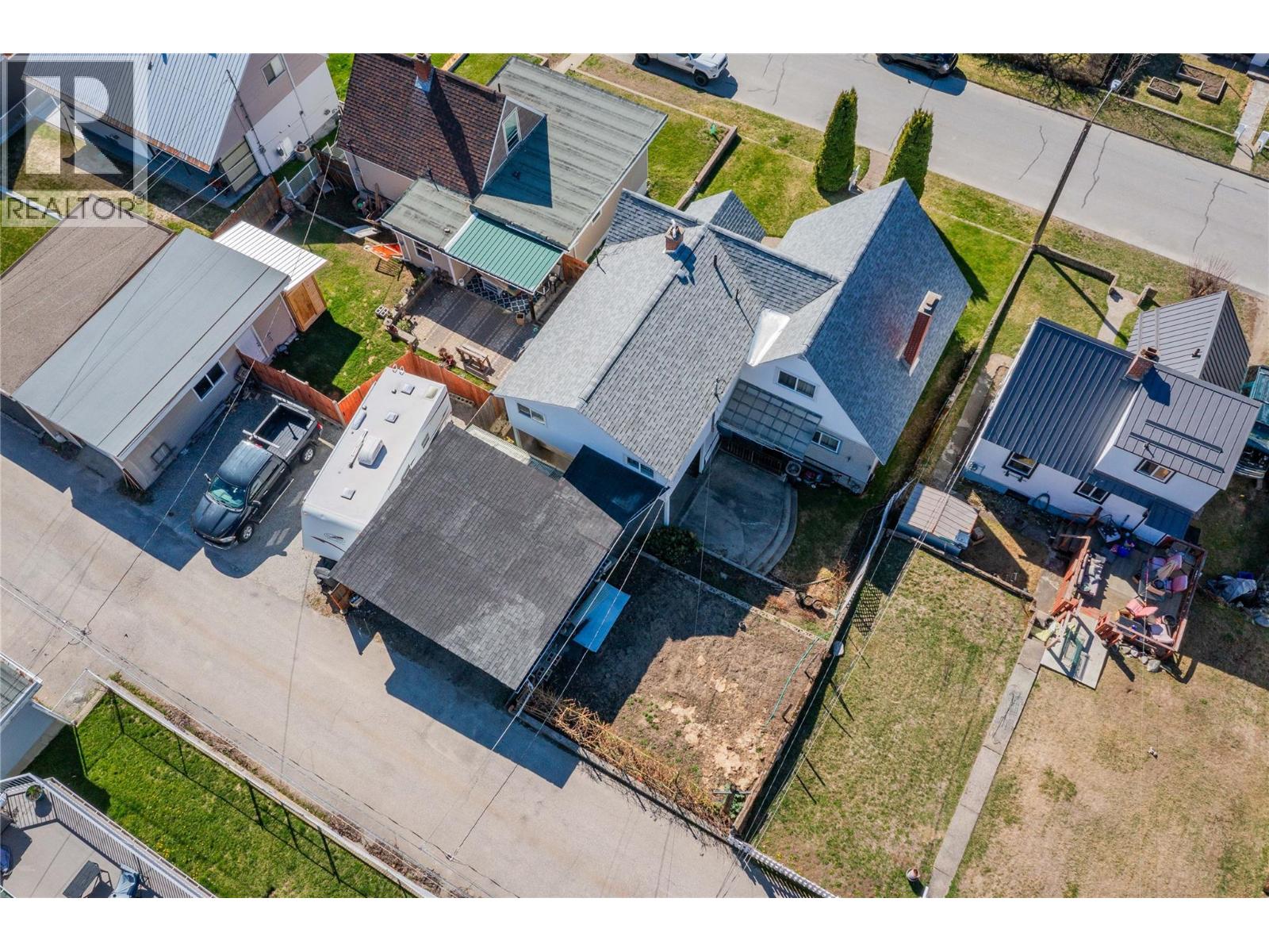 945 Thackeray Street, Warfield, British Columbia  V1R 2C3 - Photo 53 - 10372172