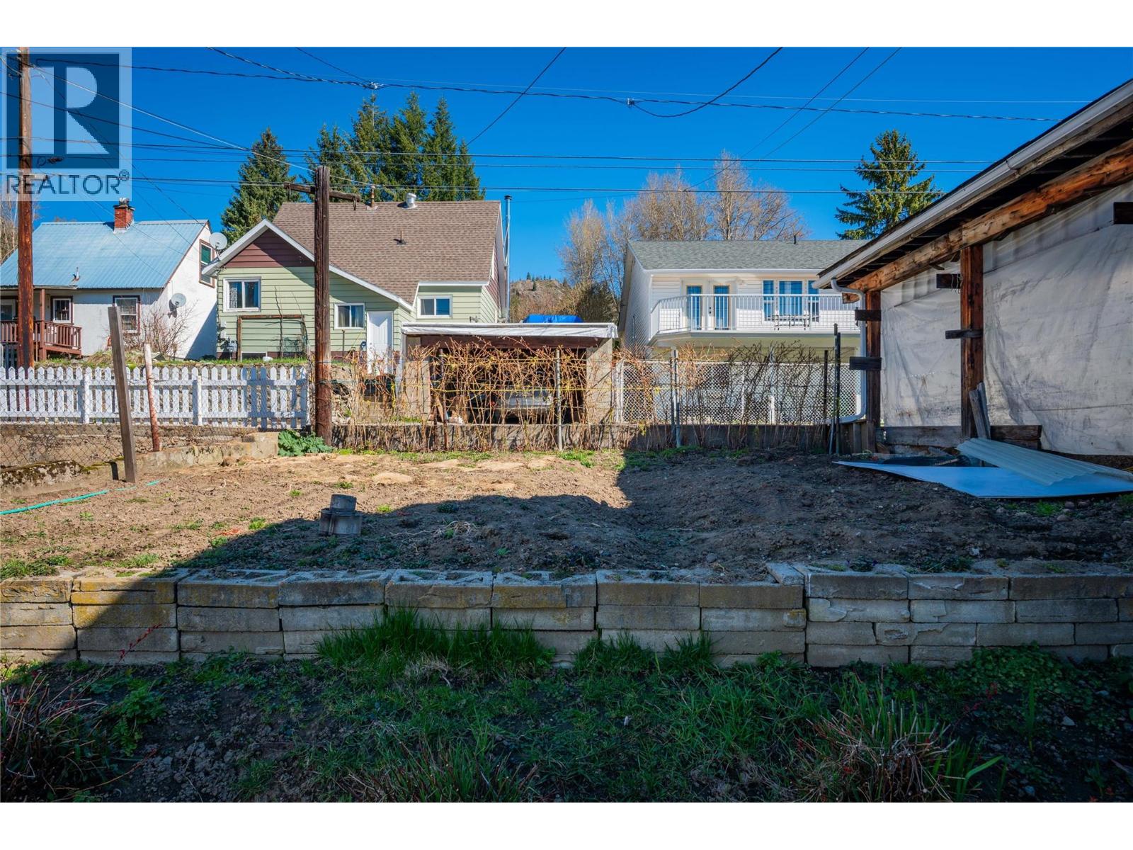 945 Thackeray Street, Warfield, British Columbia  V1R 2C3 - Photo 63 - 10372172