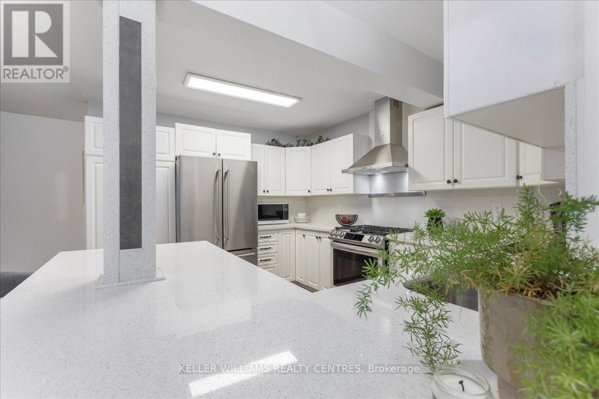 207 South Channel Drive, Georgina (Keswick South), Ontario  L4P 2N4 - Photo 18 - N12673678