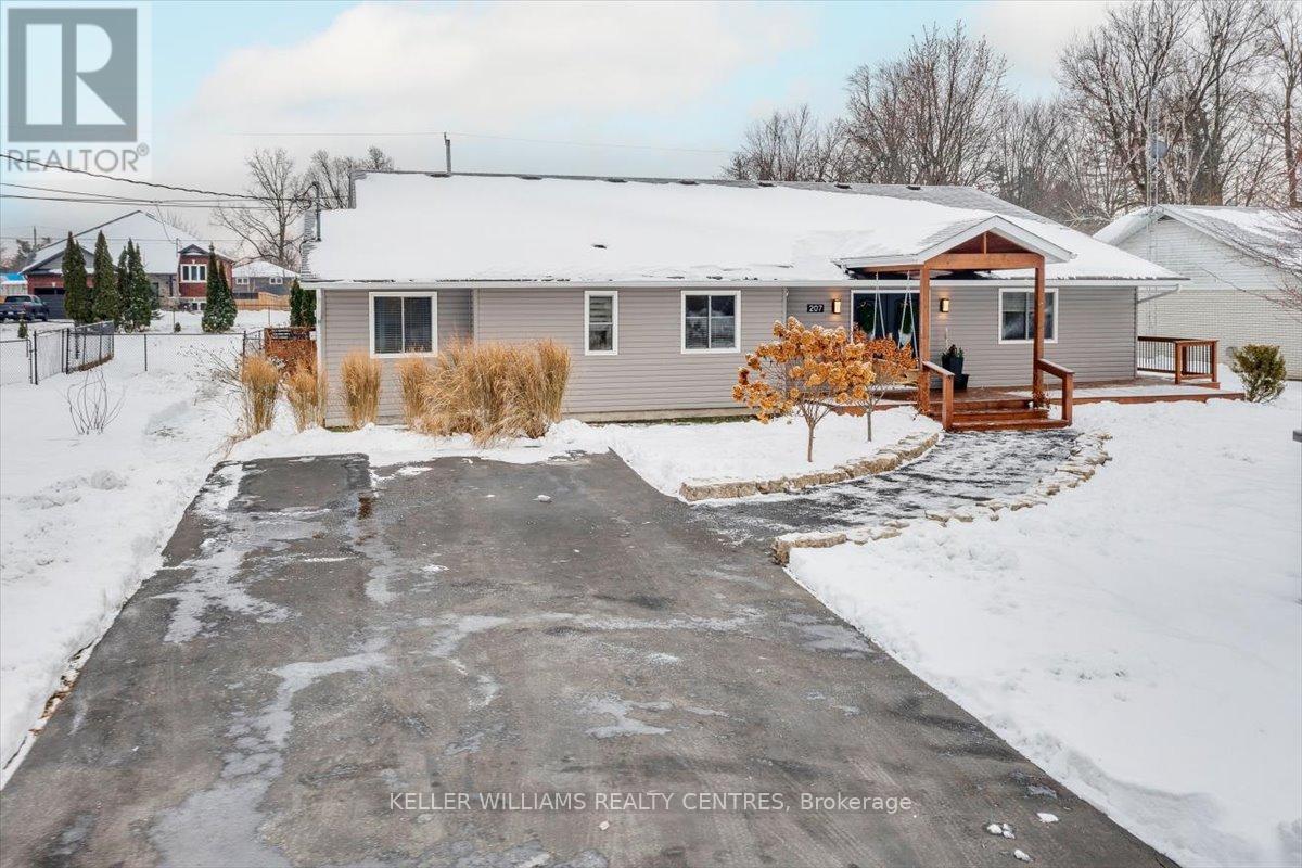 207 South Channel Drive, Georgina (Keswick South), Ontario  L4P 2N4 - Photo 2 - N12673678