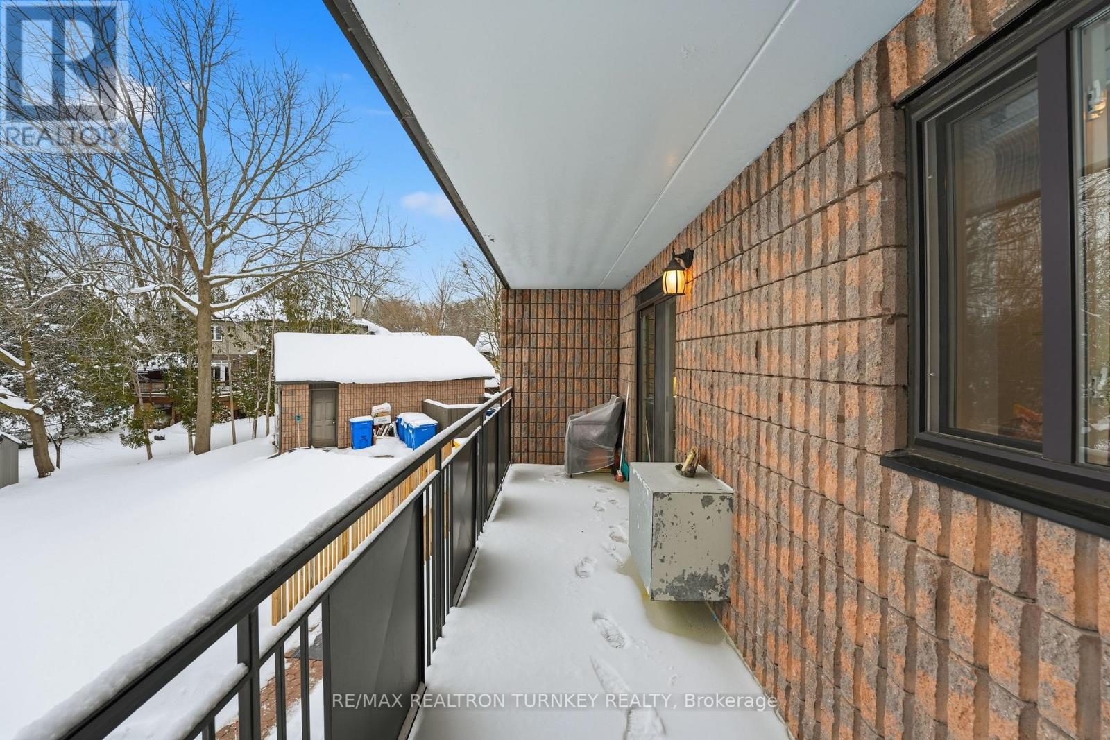 202 - 74 The Queensway S, Georgina, Ontario  L4P 1Z3 - Photo 24 - N12673716