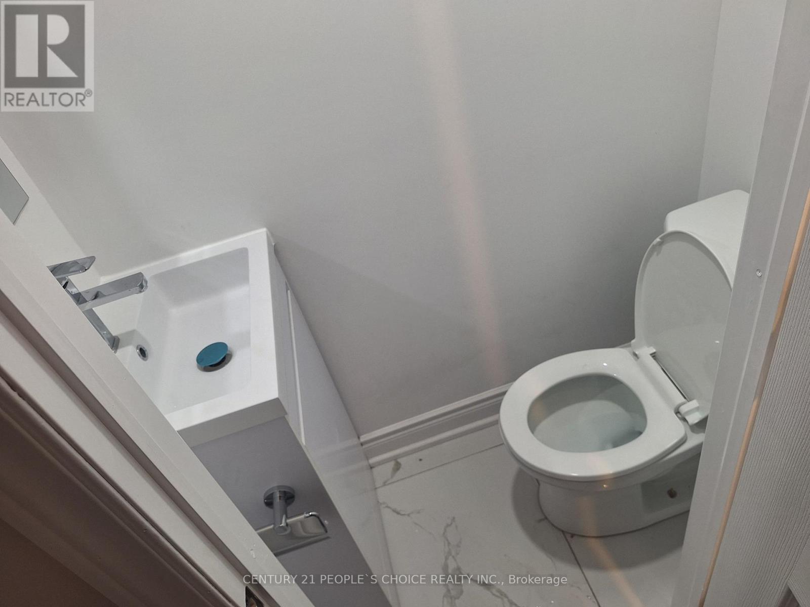 7 Silo Mews, Barrie, Ontario  L9J 0V3 - Photo 6 - S12499064