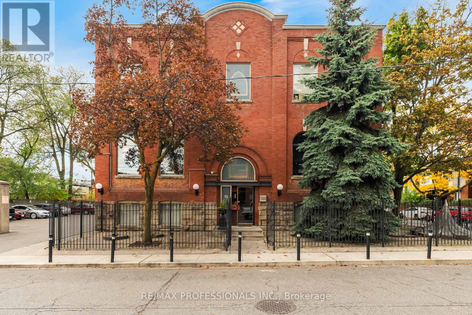 G3 - 10 Morrow Avenue, Toronto, Ontario  M6R 2J1 - Photo 2 - W12602590