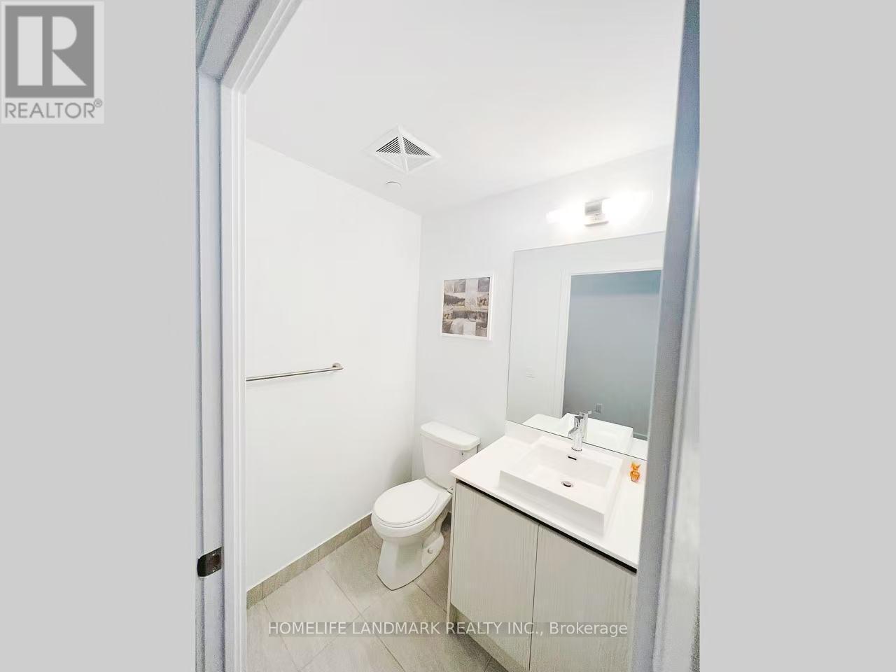 125 - 251 Manitoba Street, Toronto (Mimico), Ontario  M8Y 0C7 - Photo 3 - W12670762
