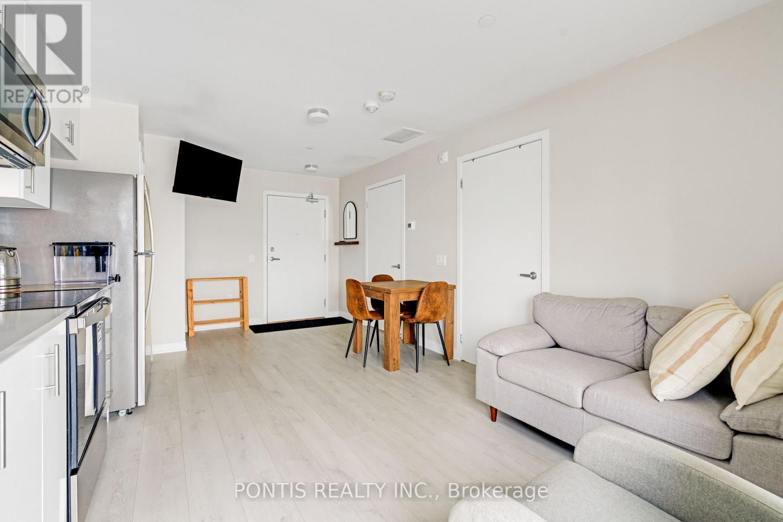 320 - 3401 Ridgeway Drive, Mississauga (Erin Mills), Ontario  L5L 5T3 - Photo 12 - W12673666