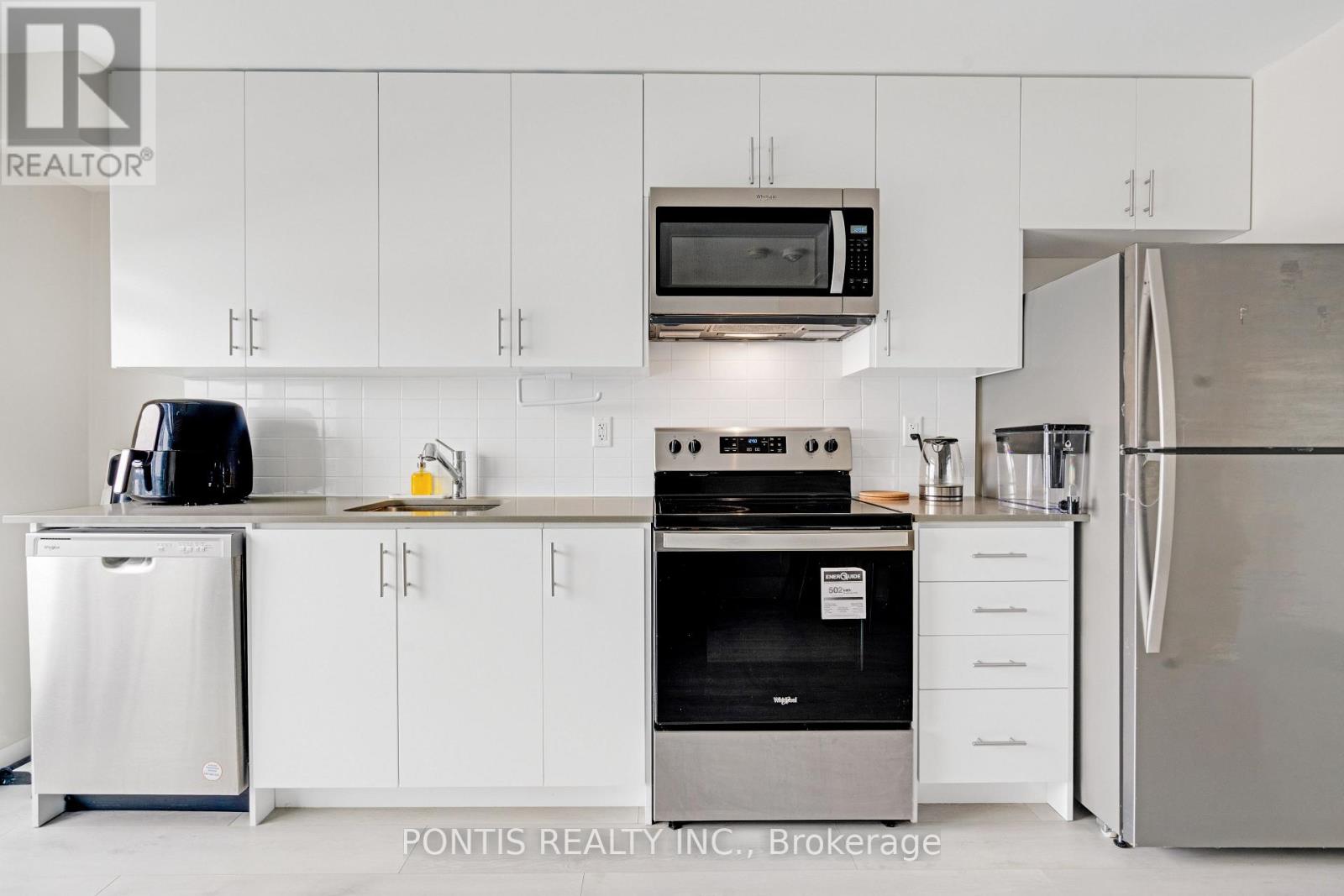 320 - 3401 Ridgeway Drive, Mississauga (Erin Mills), Ontario  L5L 5T3 - Photo 13 - W12673666