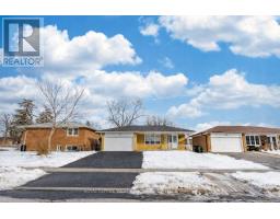 98 MOUNT OLIVE DRIVE, Toronto, Ontario