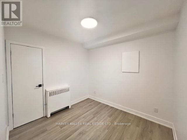 2 - 1982 Eglinton Avenue W, Toronto, Ontario  M6E 2J9 - Photo 4 - W12673690