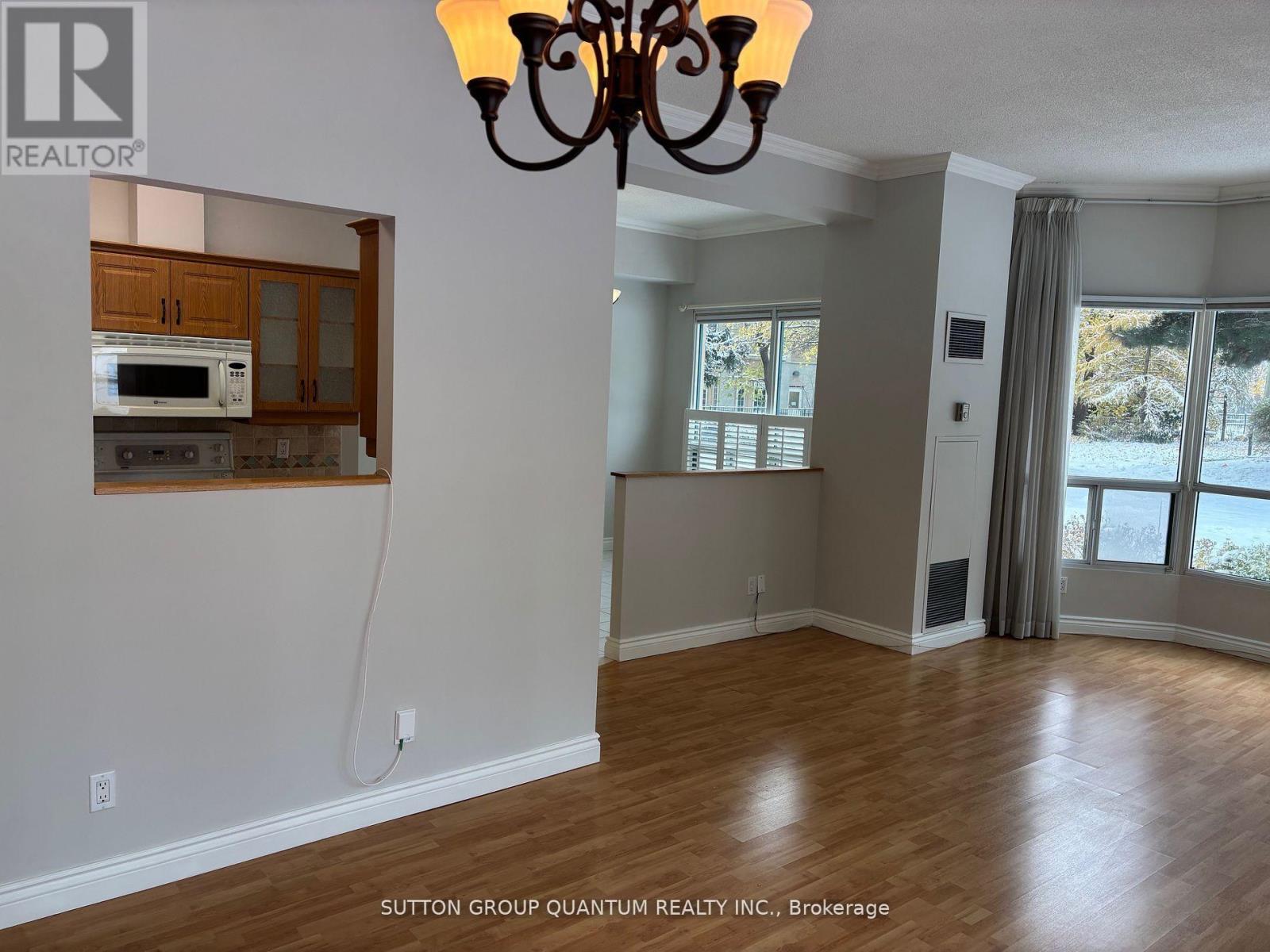 102 - 100 Millside Drive, Milton, Ontario  L9T 5E3 - Photo 14 - W12673742