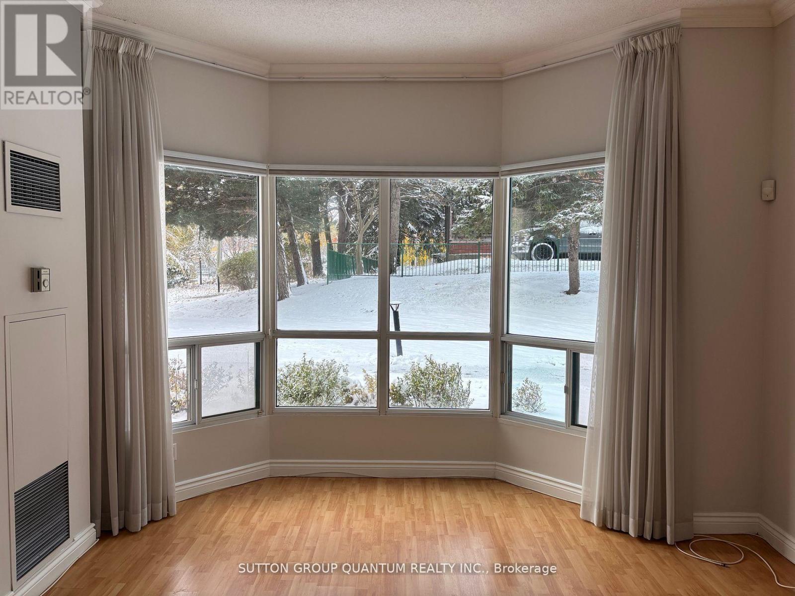 102 - 100 Millside Drive, Milton, Ontario  L9T 5E3 - Photo 9 - W12673742