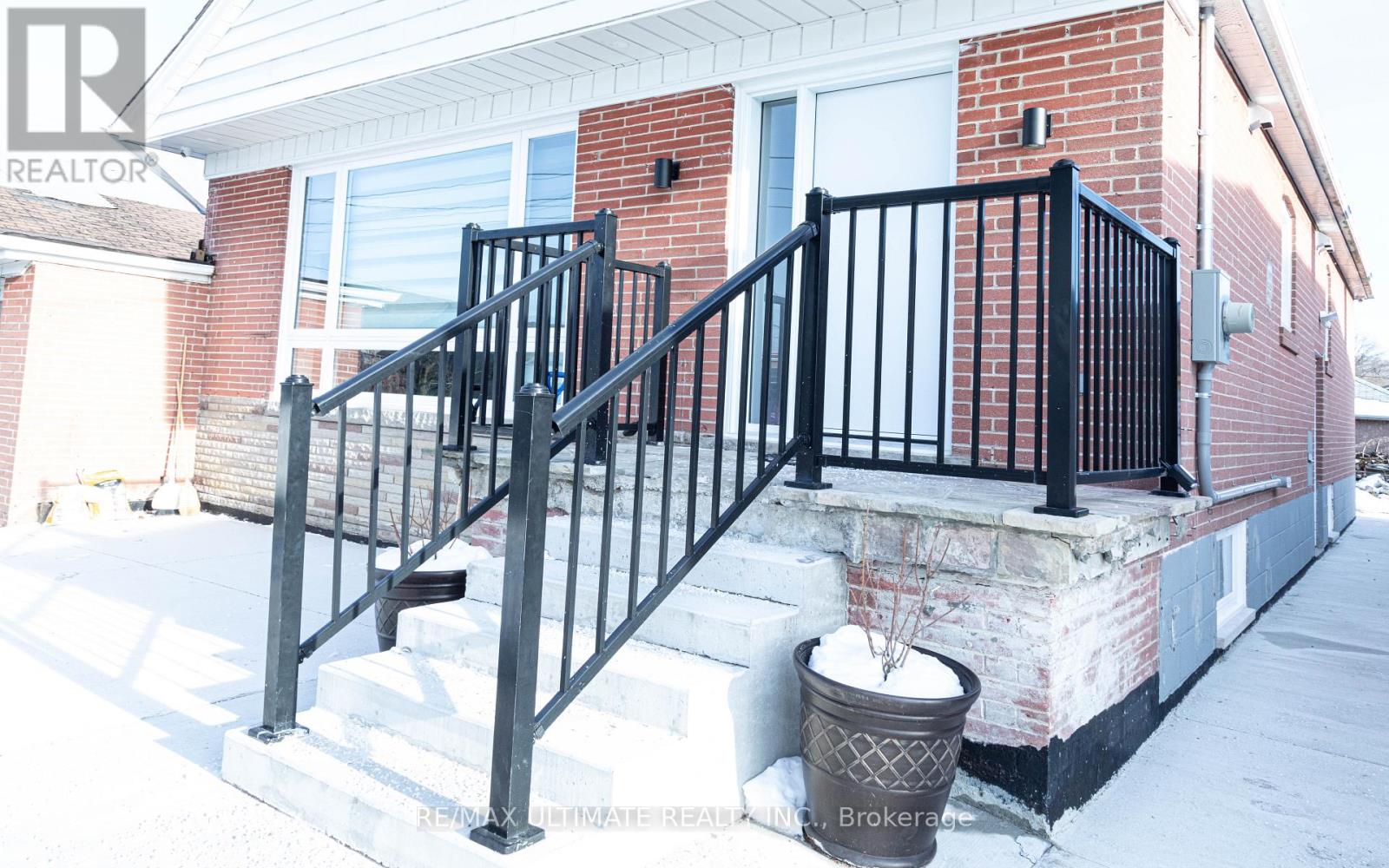 Lower - 103 Tavistock Road, Toronto, Ontario  M3M 2P1 - Photo 1 - W12673760