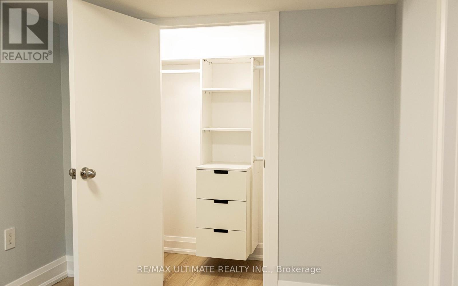 Lower - 103 Tavistock Road, Toronto, Ontario  M3M 2P1 - Photo 12 - W12673760