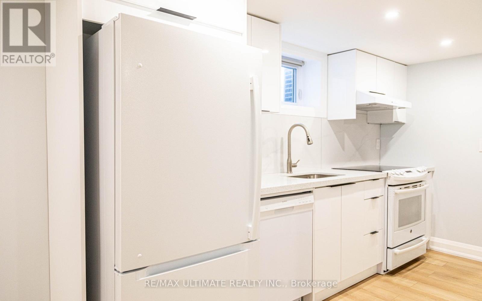 Lower - 103 Tavistock Road, Toronto, Ontario  M3M 2P1 - Photo 13 - W12673760