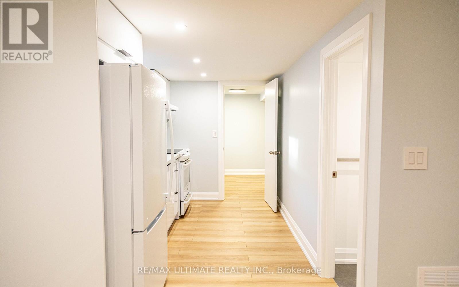 Lower - 103 Tavistock Road, Toronto, Ontario  M3M 2P1 - Photo 6 - W12673760