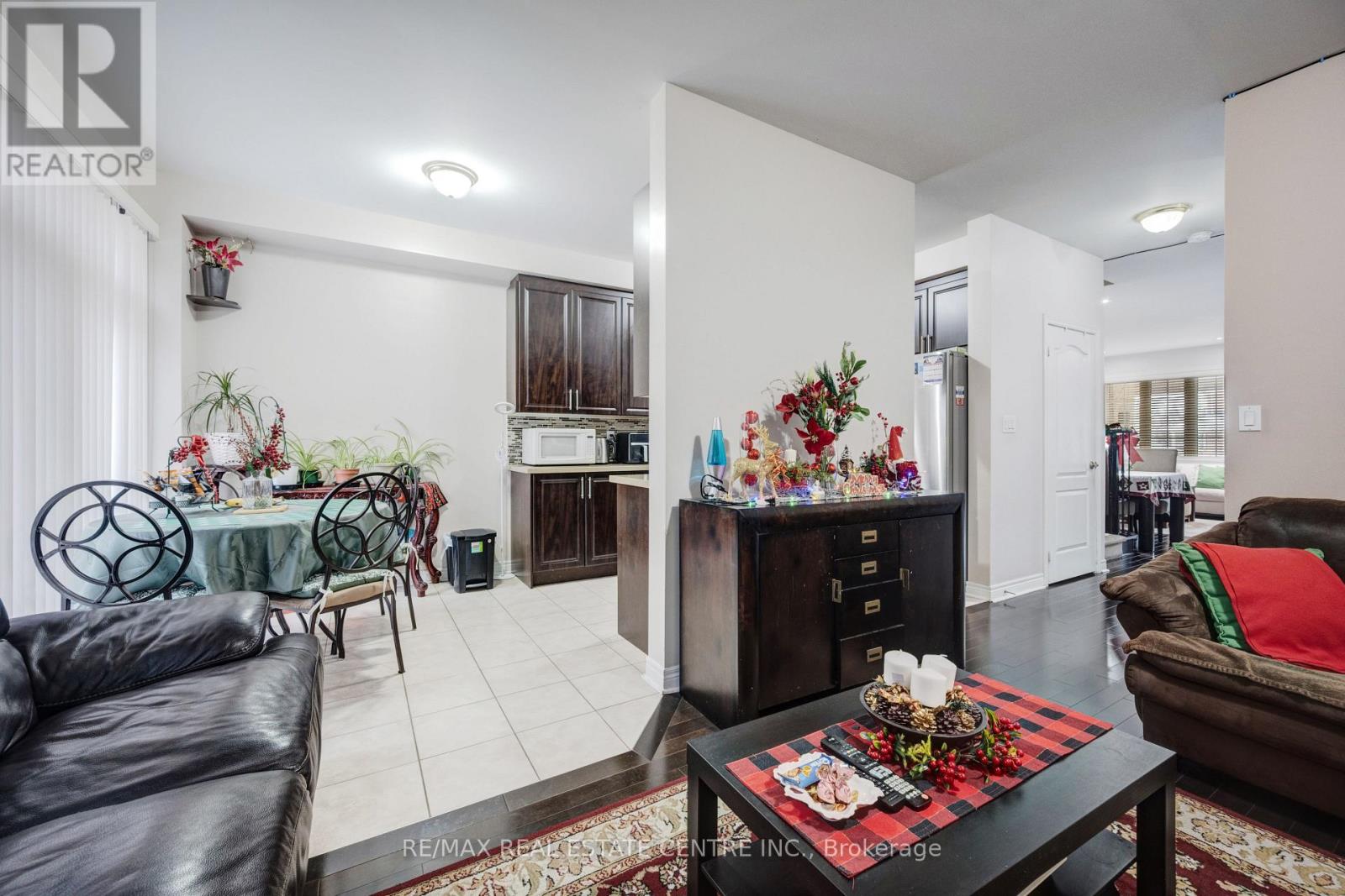 49 Wardsville Drive, Brampton, Ontario  L6Y 0T7 - Photo 22 - W12673764