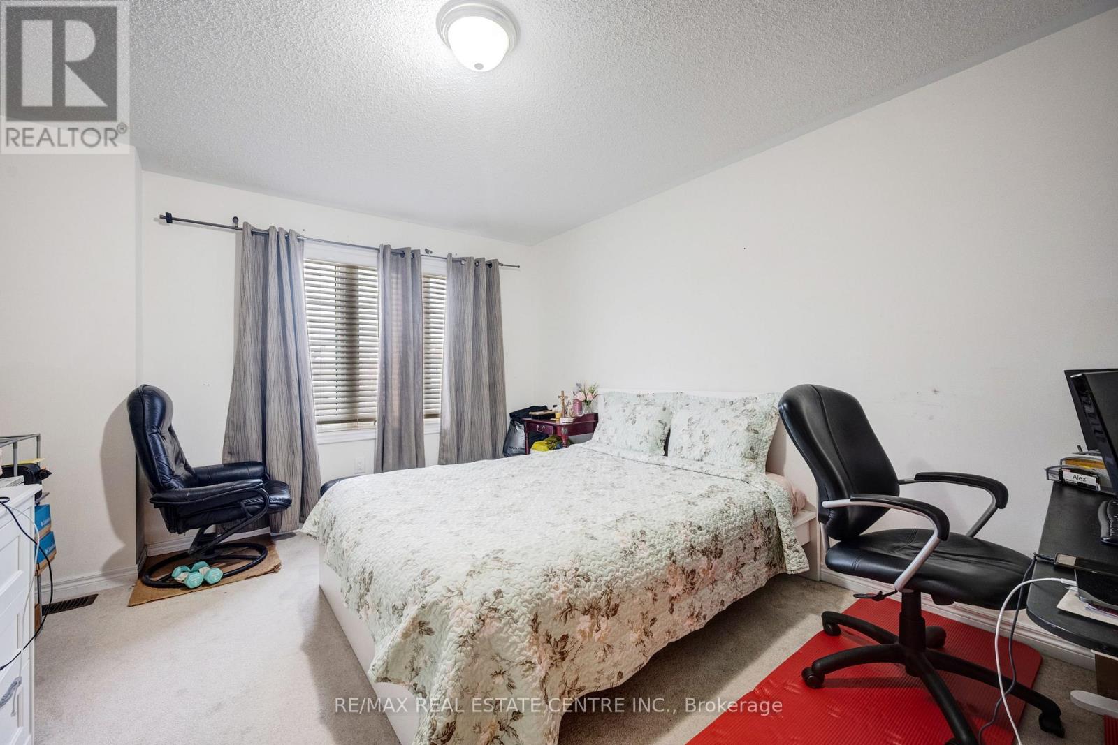 49 Wardsville Drive, Brampton, Ontario  L6Y 0T7 - Photo 34 - W12673764