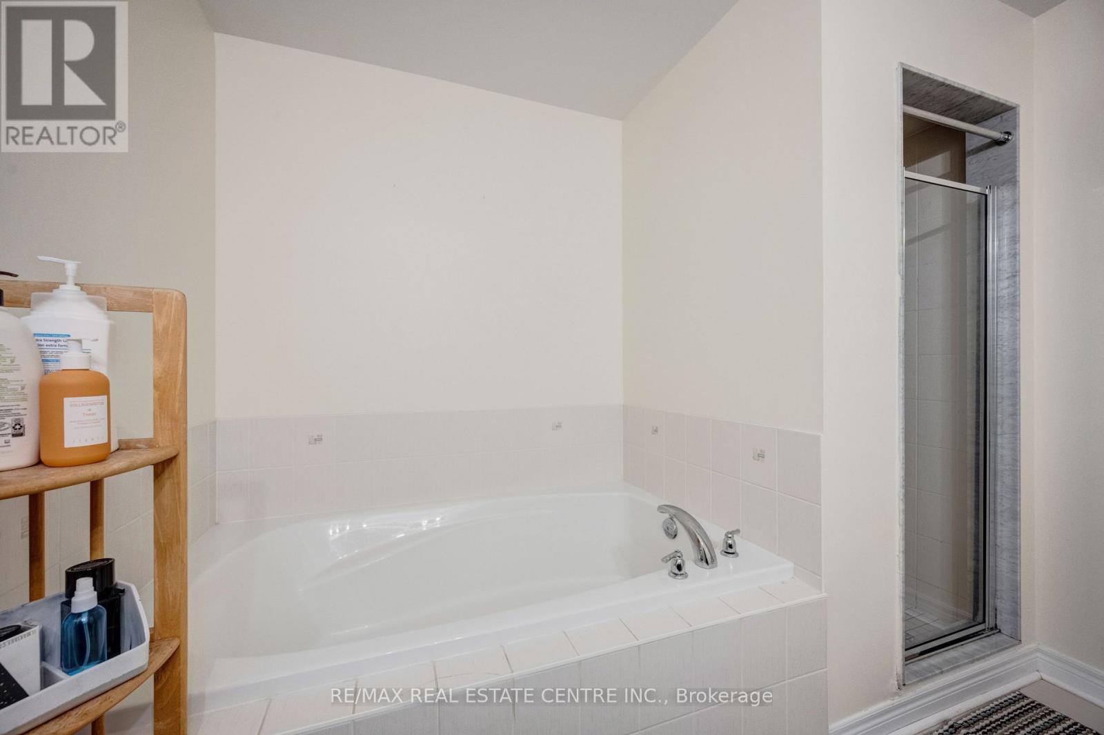 49 Wardsville Drive, Brampton, Ontario  L6Y 0T7 - Photo 38 - W12673764