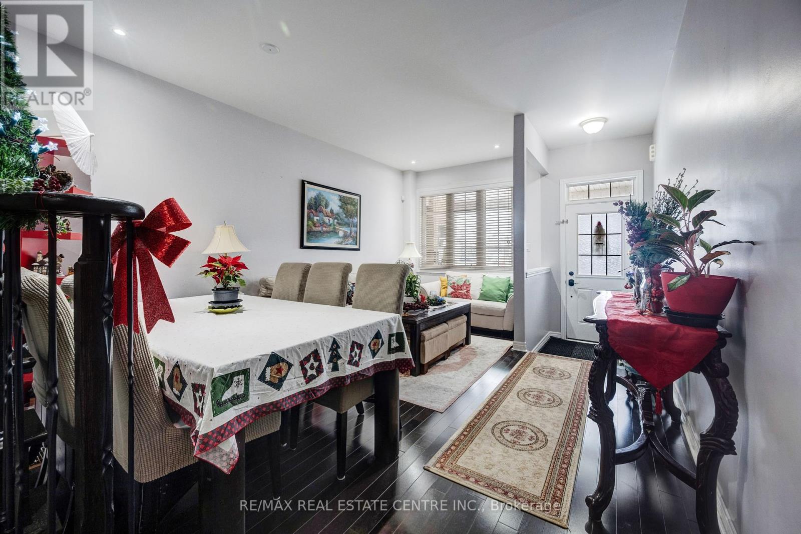 49 Wardsville Drive, Brampton, Ontario  L6Y 0T7 - Photo 8 - W12673764