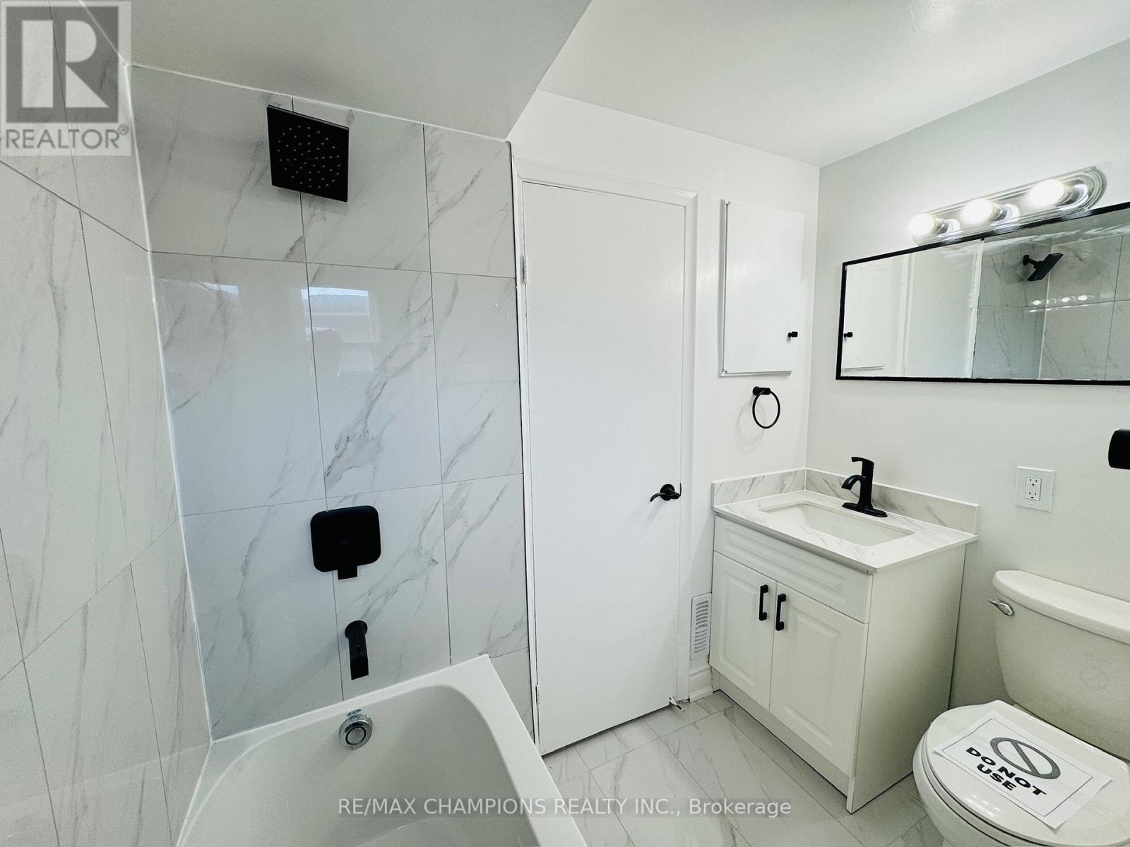 2nd Flr - 196 Caledonia Road, Toronto, Ontario  M6E 4S7 - Photo 22 - W12673766