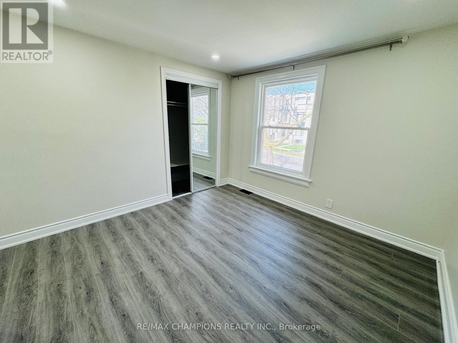 2nd Flr - 196 Caledonia Road, Toronto, Ontario  M6E 4S7 - Photo 7 - W12673766