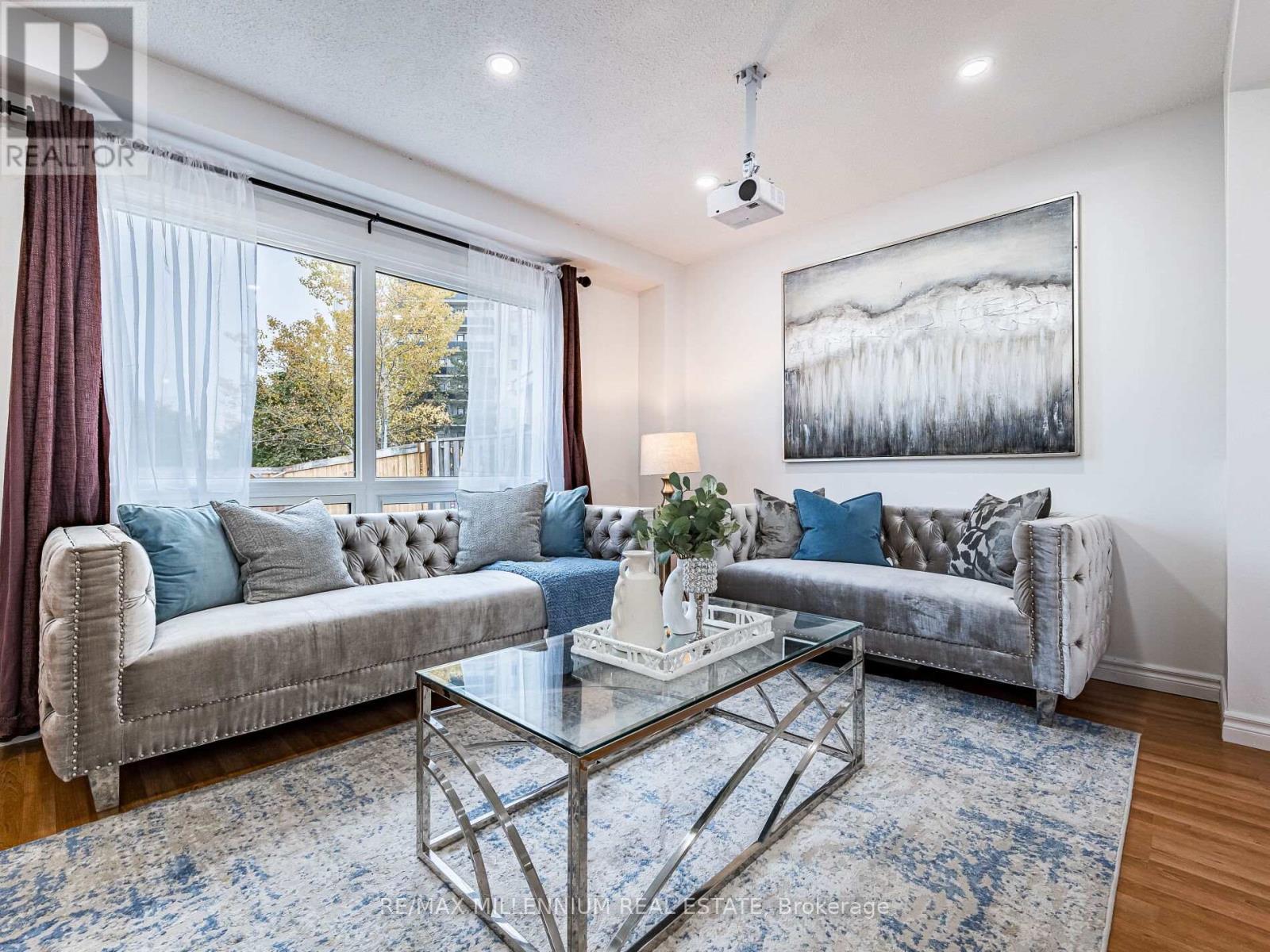 35 Scottsdale Court, Brampton, Ontario  L6W 3R8 - Photo 21 - W12673776