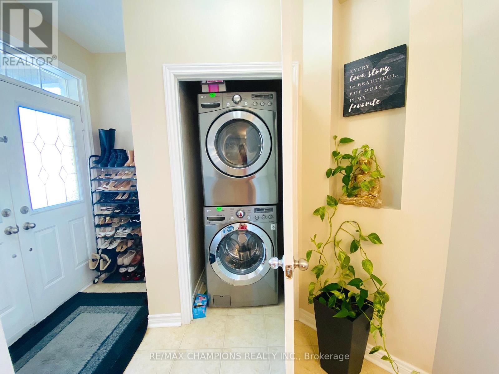 Upper - 32 Vernet Crescent, Brampton, Ontario  L6P 1Z5 - Photo 6 - W12673836