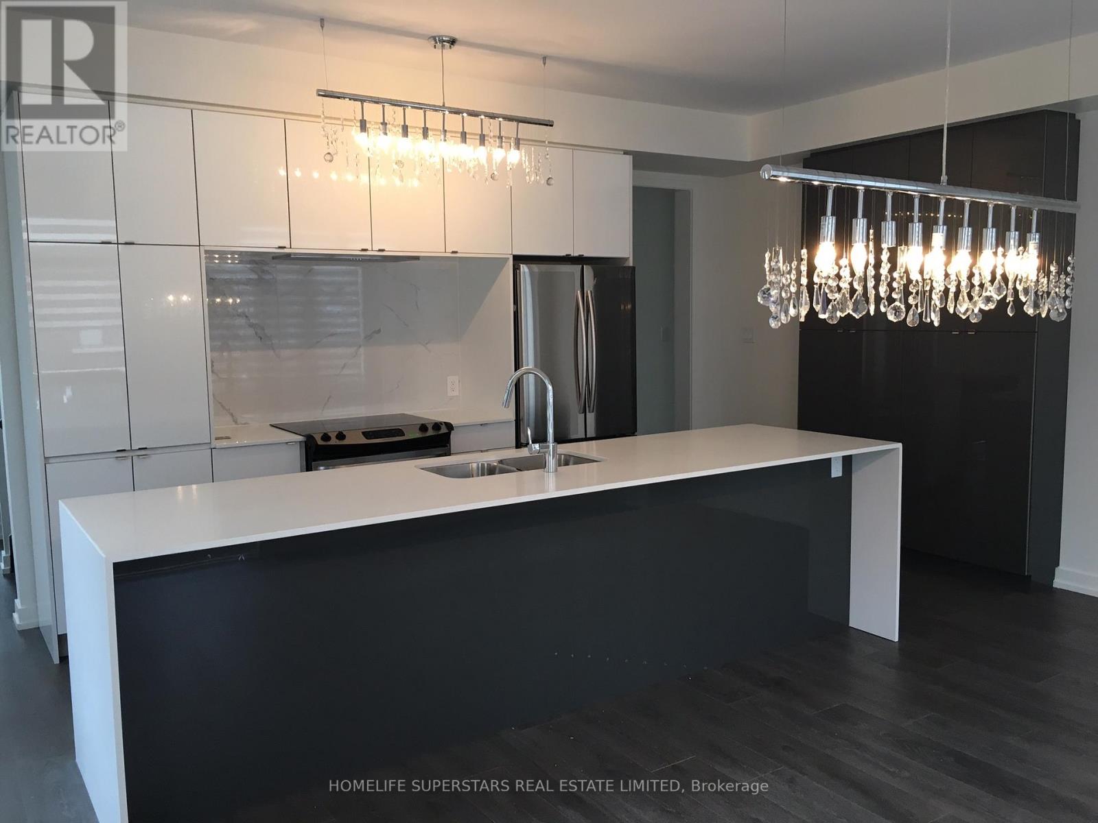 191 Squire Crescent, Oakville, Ontario  L4H 7C3 - Photo 4 - W12673850