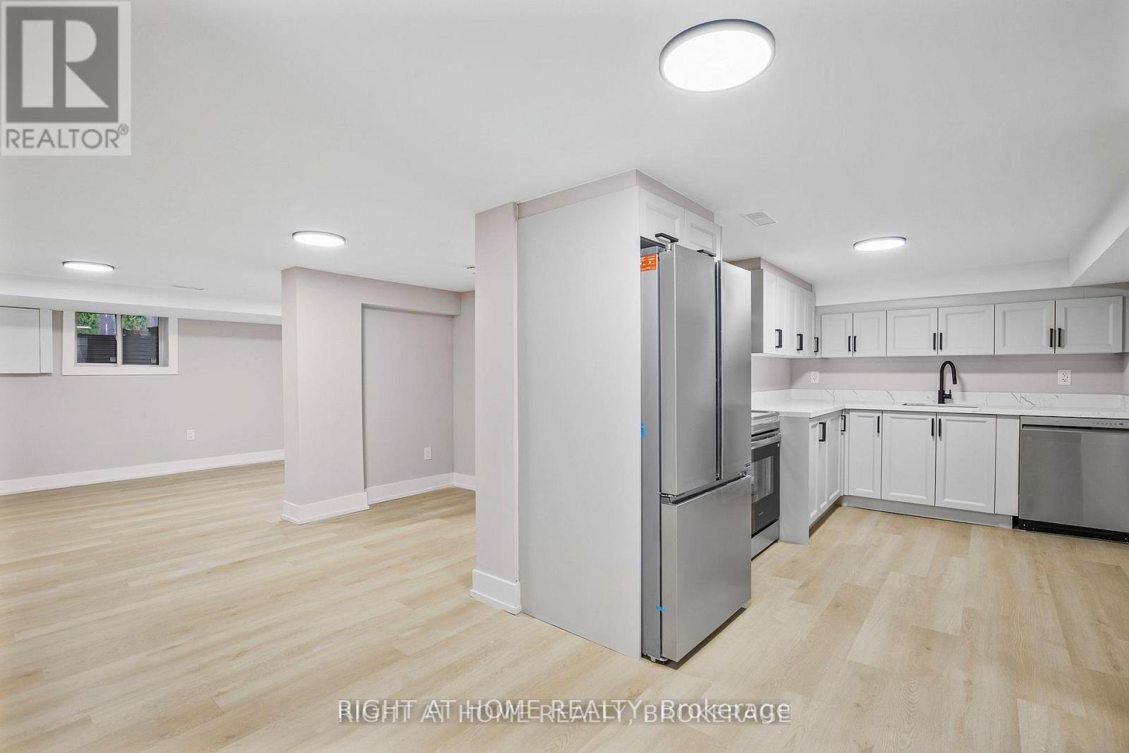 347 Mapledene Drive, Hamilton, Ontario  L9G 2K3 - Photo 27 - X12673670