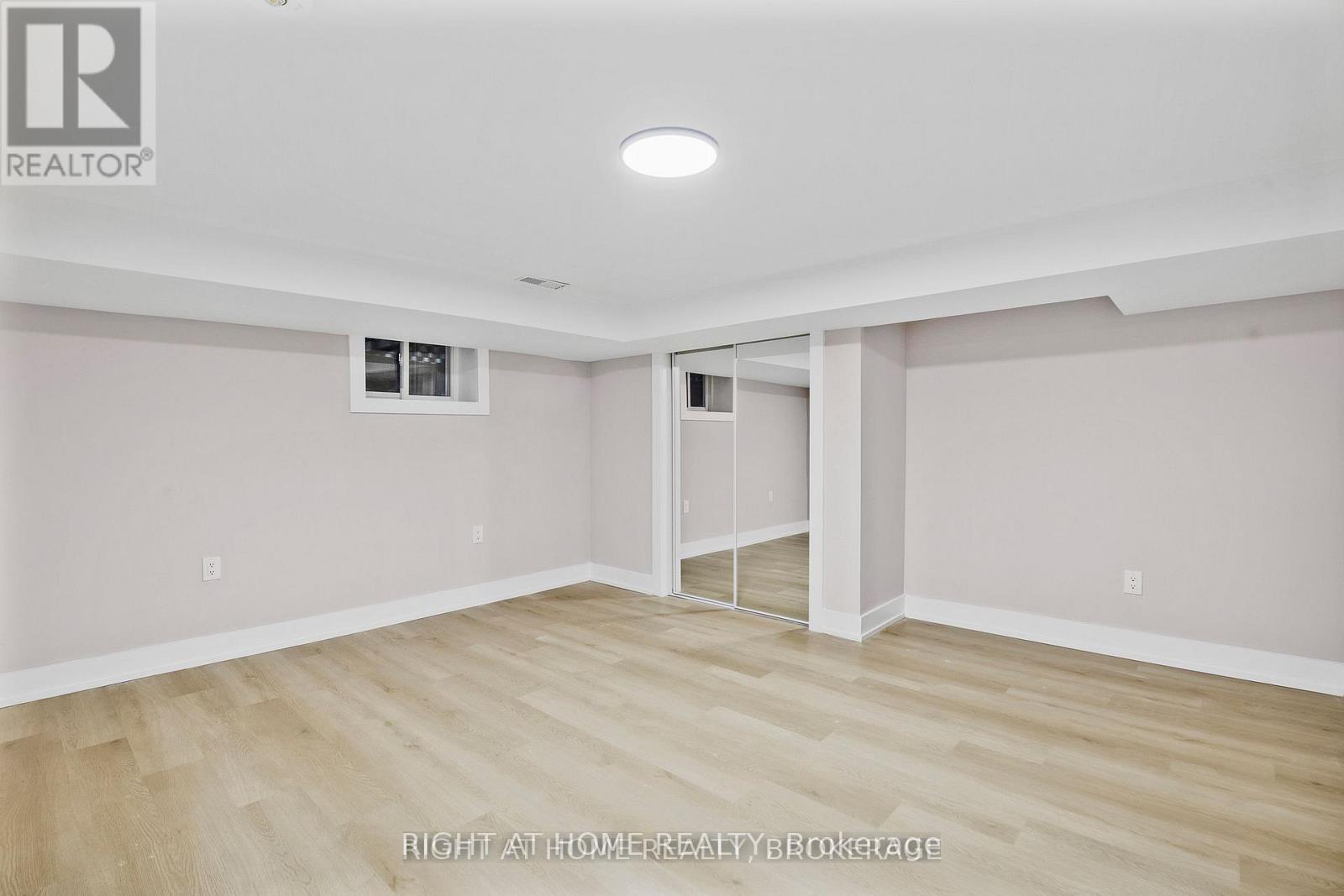 347 Mapledene Drive, Hamilton, Ontario  L9G 2K3 - Photo 32 - X12673670